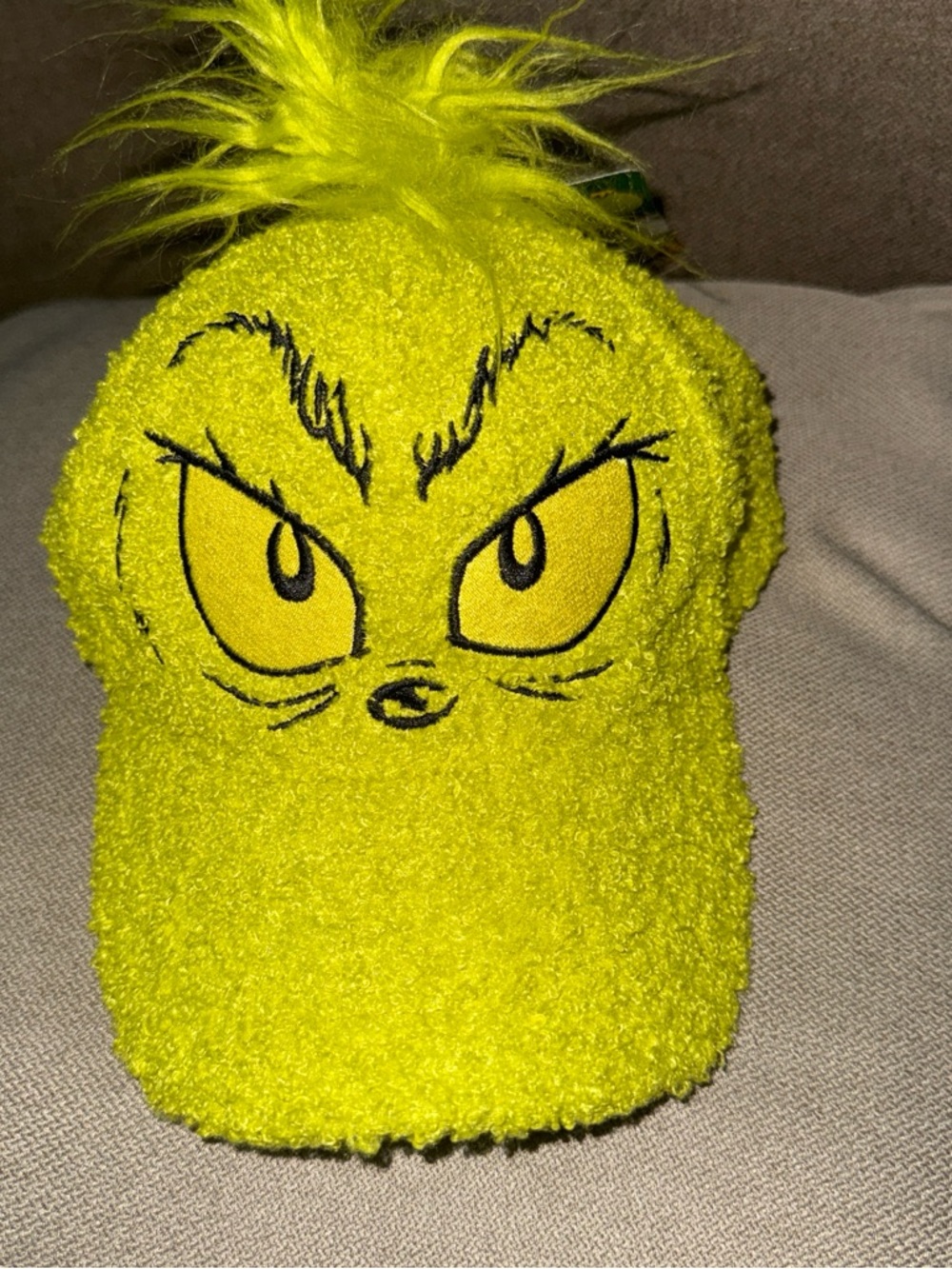 THE GRINCH FUZZY BASEBALL CAP EMBROIDERED FACE  NWT